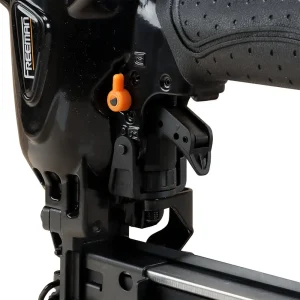 Freeman PWCS50 Pneumatic 16-Gauge 1″ Wide Crown Stapler for DeWalt® and Bostitch® 16S2 Series Staples (PWCS50) - view 3