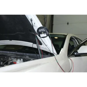 3 LEAD X 10′ RETRACTABLE LEAD WITH MAGNET - view 3