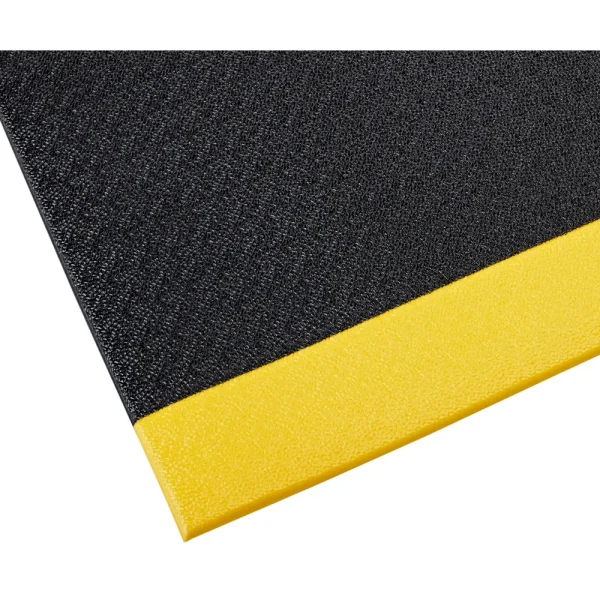 Crown Matting Tuff-Spun 3/8 Pebble-Surface 3’x5′ Black w/Yellow (SE 3835BP)