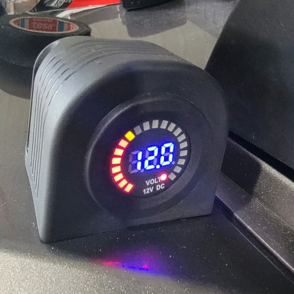 Race Sport 12V DC Voltmeter Socket Digital Display (1006322)