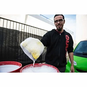 Chemical Guys 4-in-1 Waterproof Microfiber Premium Wash Mitt (MIC_402) - view 4