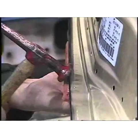 Single Pass Pneumatic Door Skinner Tool