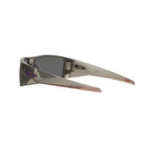 HELIOSTAT SUNGLASS WITH TEAM USA GRAY SMOKE FRAMES AND PRIZM™ BLACK LENSES - view 4