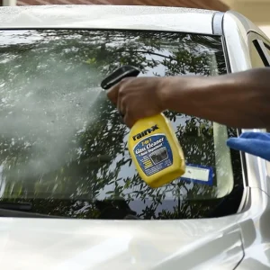 Rain-X 5071268 2-in-1 Glass Cleaner and Rain Repellant – 23 fl oz. - view 3