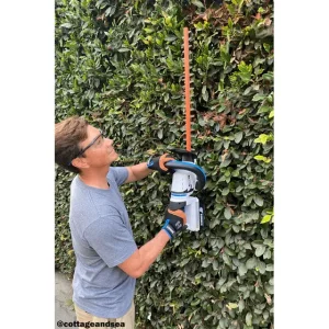 40V 24″ Hedge Trimmer (Tool Only) - view 2