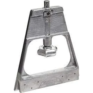 Jackson Safety Pipe Flange Aligner, Two 25 lbs. Pulls, Cast-In (14795) - view 2