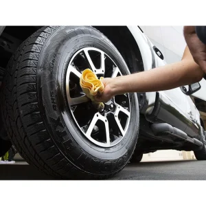 Meguiars G190424 Ultimate Waterless Wheel & Tire Dressing, 24 oz - view 3