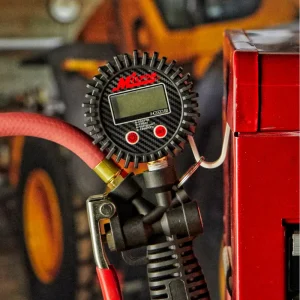 Pro Digital Tire Inflator/Pressure Pistol Grip Gauge, KWIK-CHANGE® Safety Chuck, 36″ Hose - view 3