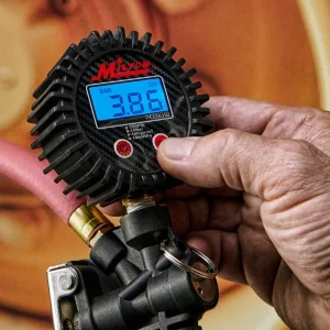 Pro Digital Tire Inflator/Pressure Pistol Grip Gauge, KWIK-CHANGE® Safety Chuck, 36″ Hose - view 4