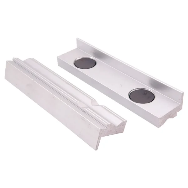 HHIP 3 X 1-1/8″ ALUMINUM SOFT PRISM-FACE VISE JAWS WITH MAGNET (3900-2261)