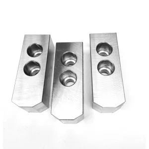 TAIKI TAIKI 8″ 3 PIECE 1/16 X 90 DEGREE STEEL SOFT JAW SET (3900-4644) - view 2
